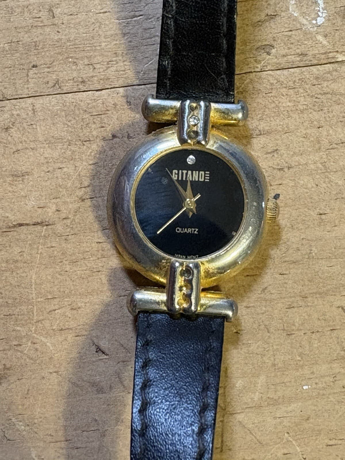 Gitano Vintage Womens Black Gold Dial Watch New Battery Working