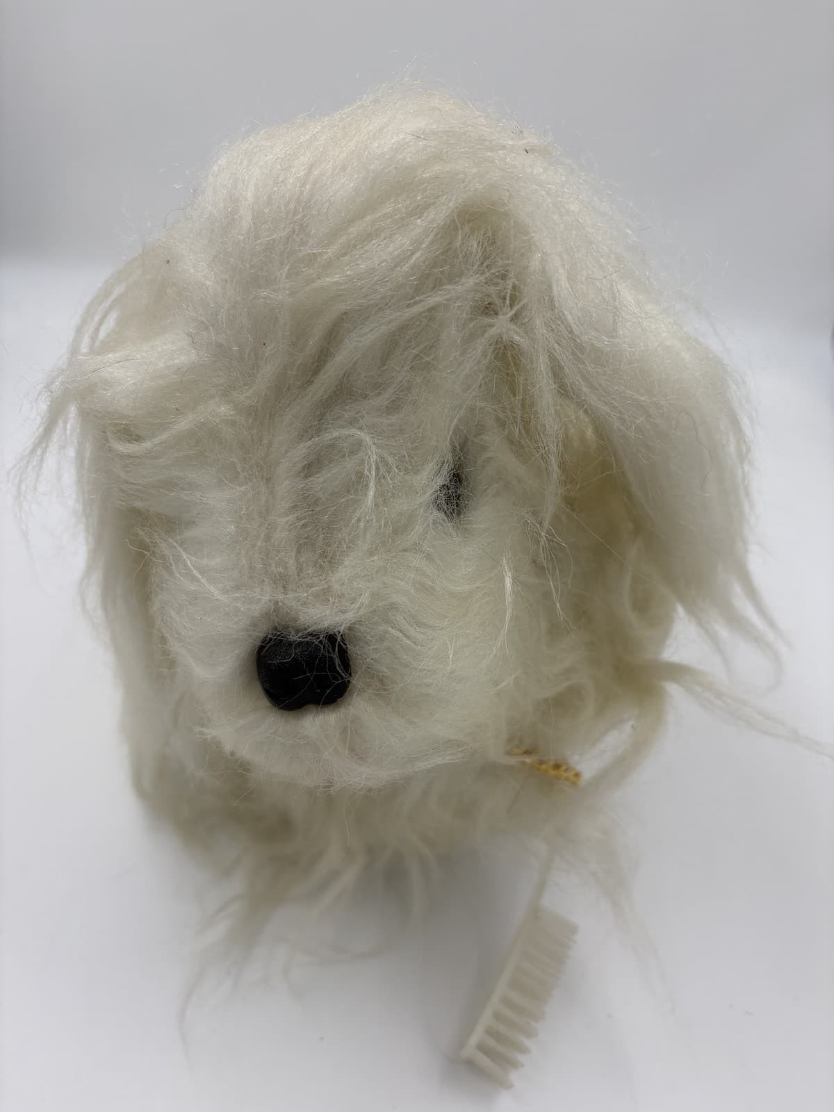 Vintage Hasbro Sweetie Pups White Plush Dog w/ Original Accessories Comb 1980s