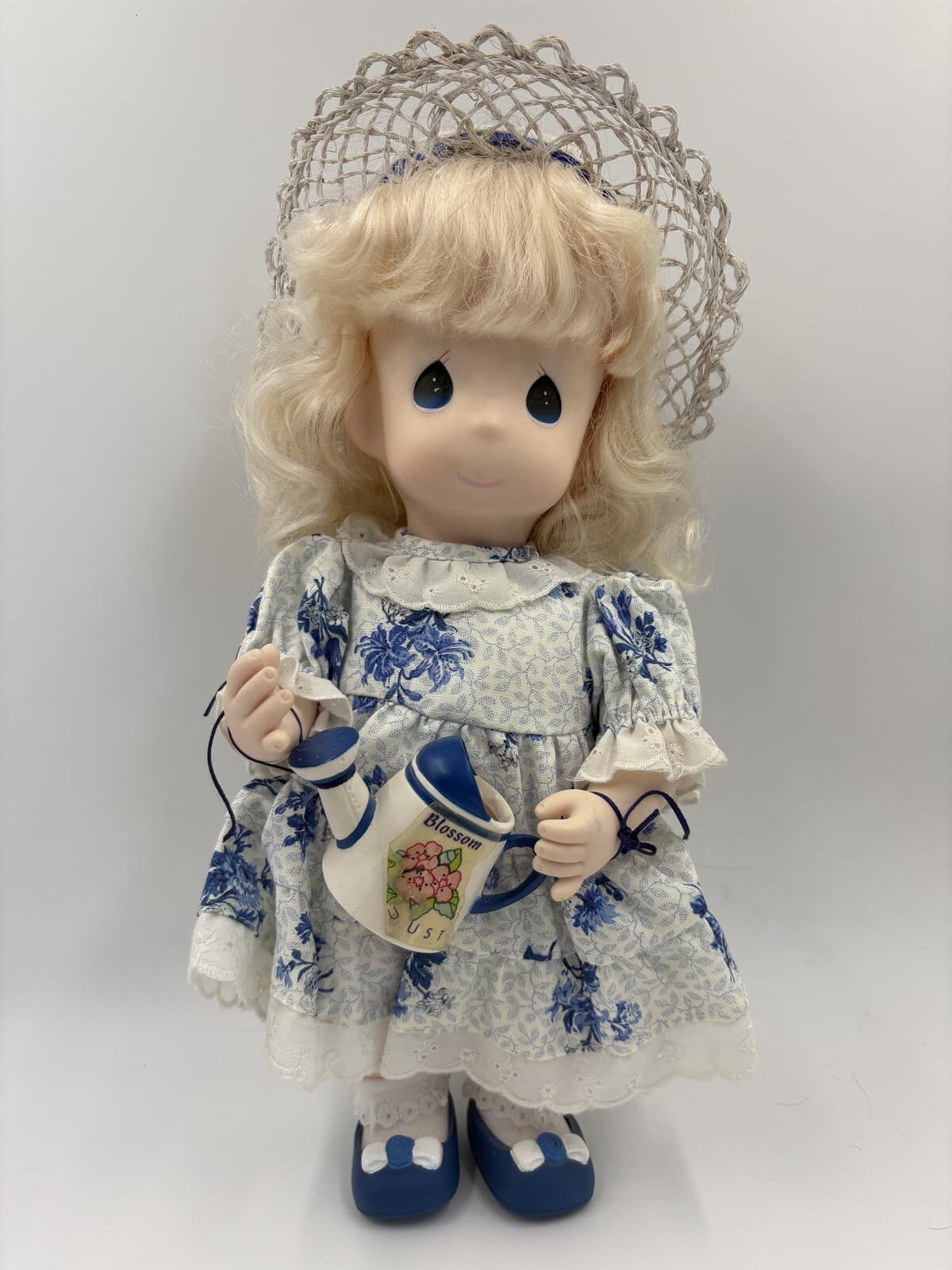 Precious Moments Garden of Friends Blossom August Doll #1462 12in 1994