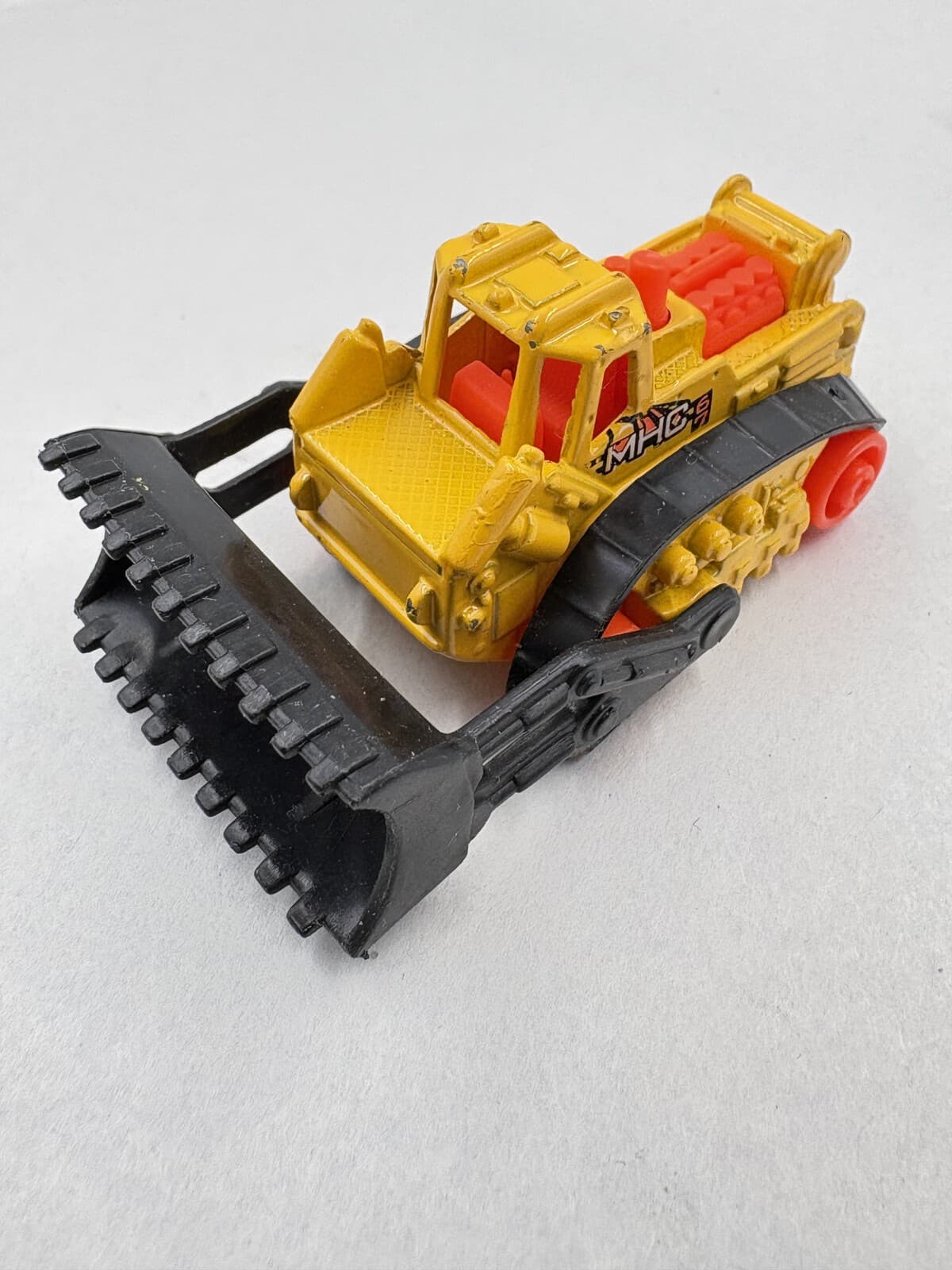 2003 Matchbox Hero City Super Dozer #67 Yellow MB493 Loose Used