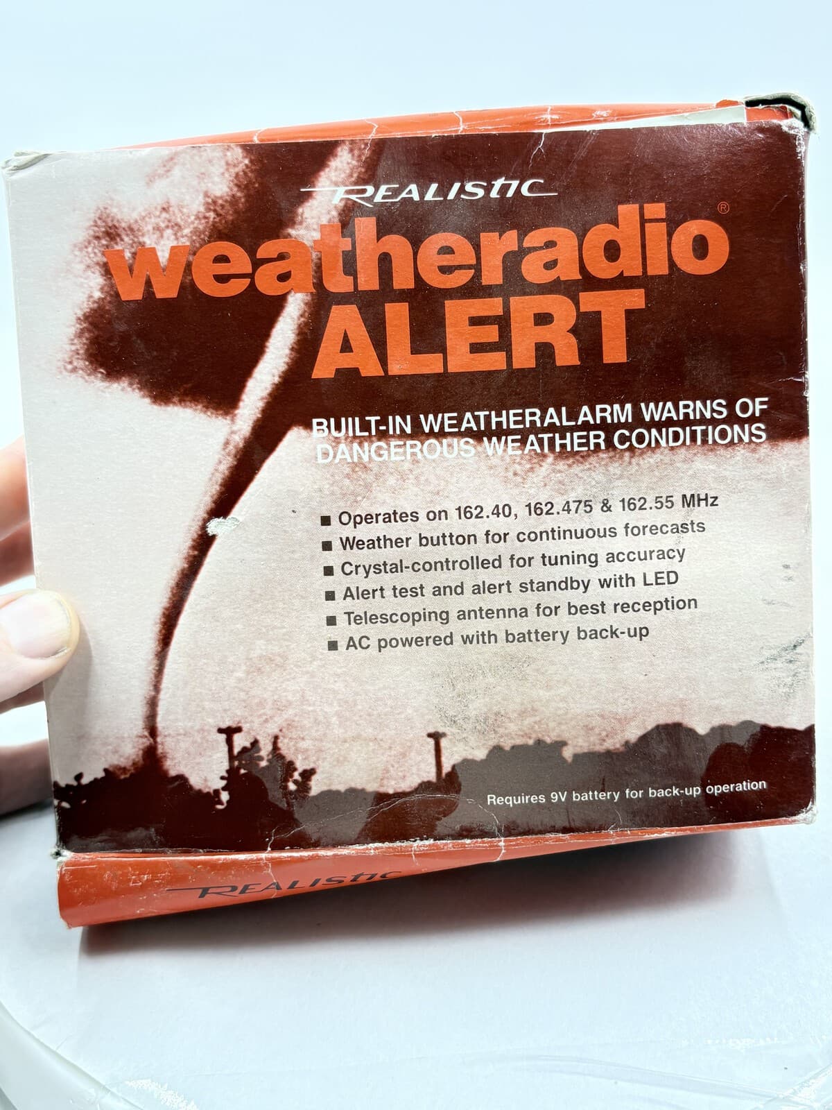 Vintage Realistic Weatheradio Alert 12-140 Box Manual Powers On AS-IS