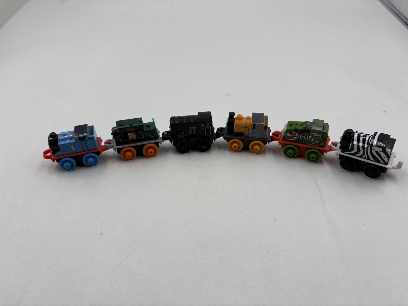 Thomas & Friends MINIS Lot 6 Diesel Super Samson Racing Dash Dino Gator Zebra