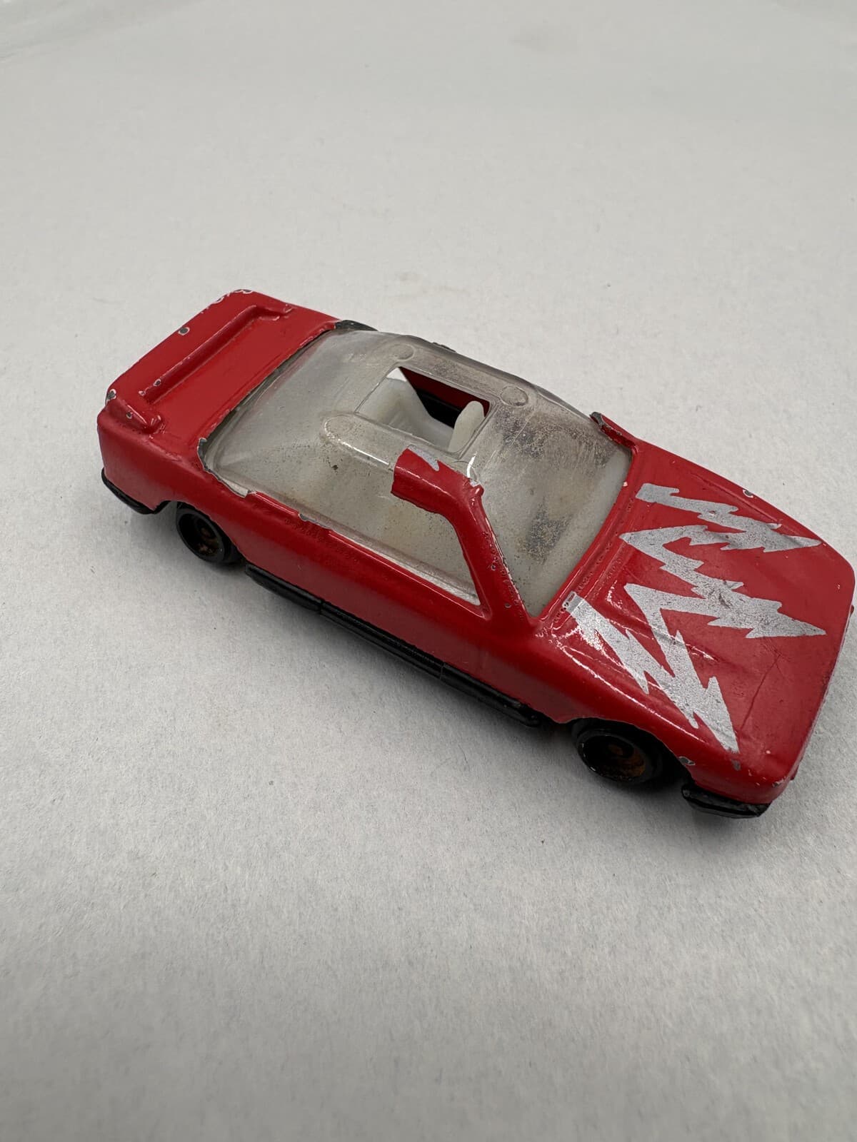 Vintage Unbranded Porsche 928 Red 1:64 Diecast Toy Car China Base