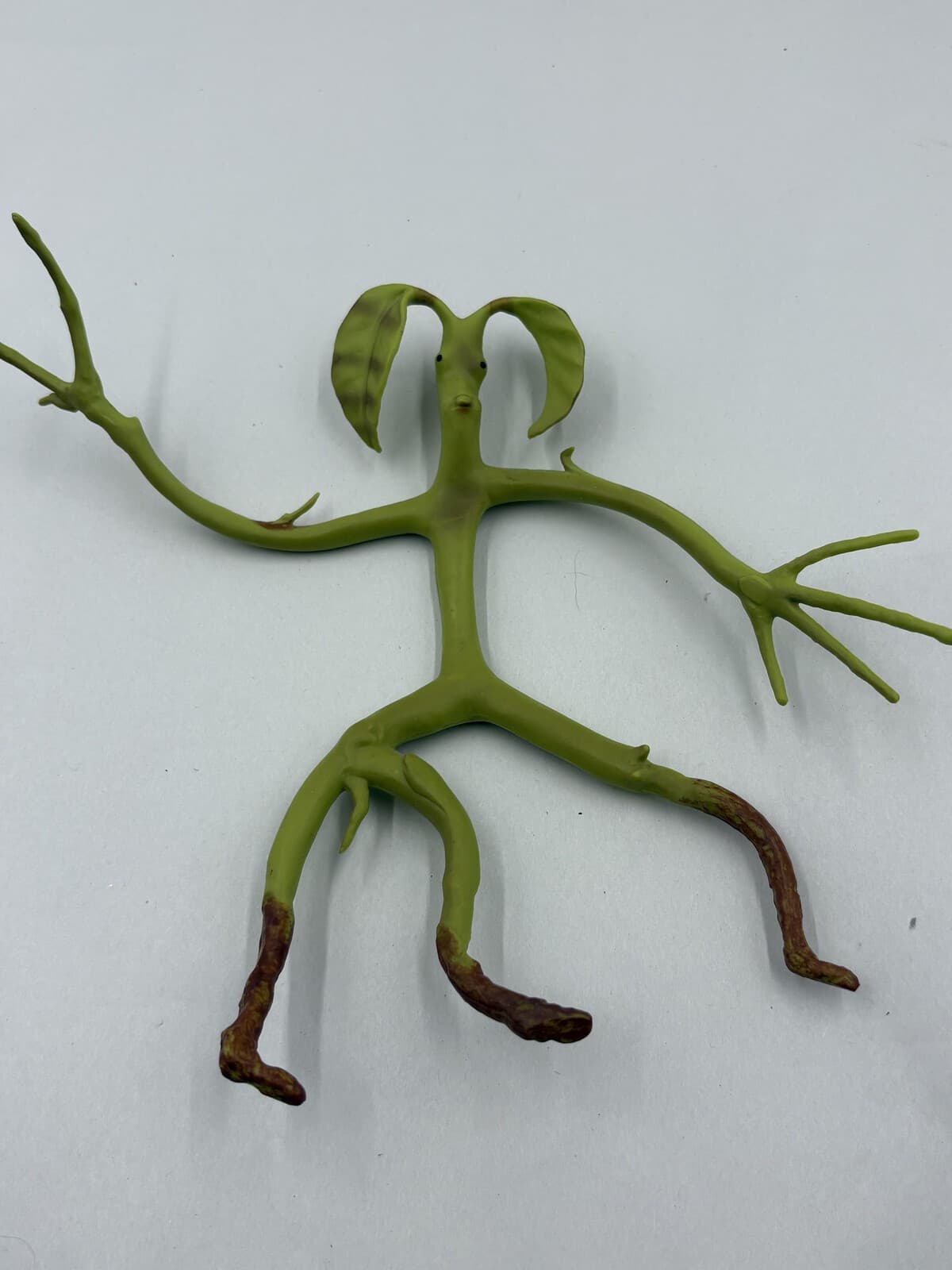 Noble Collection Fantastic Beasts Pickett Bowtruckle Bendable Figure NN5006