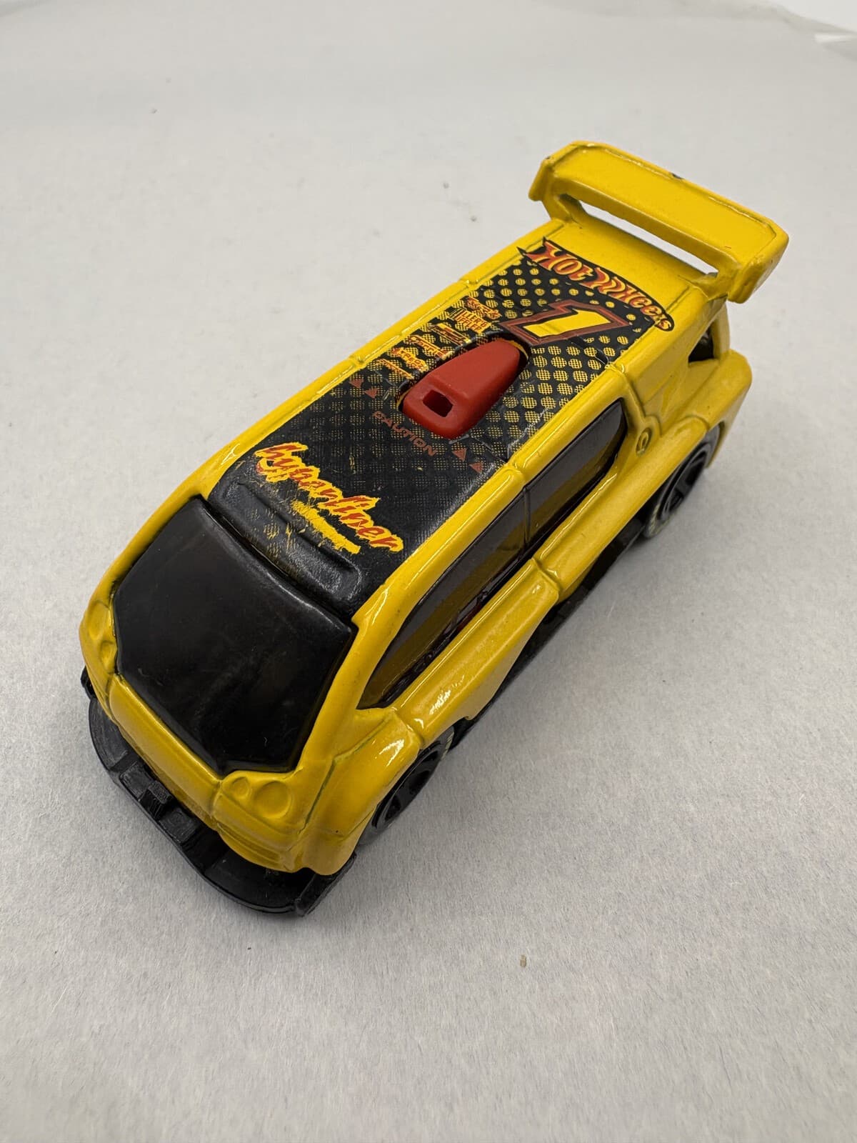 2002 Hot Wheels Hyperliner #014 Yellow 1:64 First Editions Removable Body