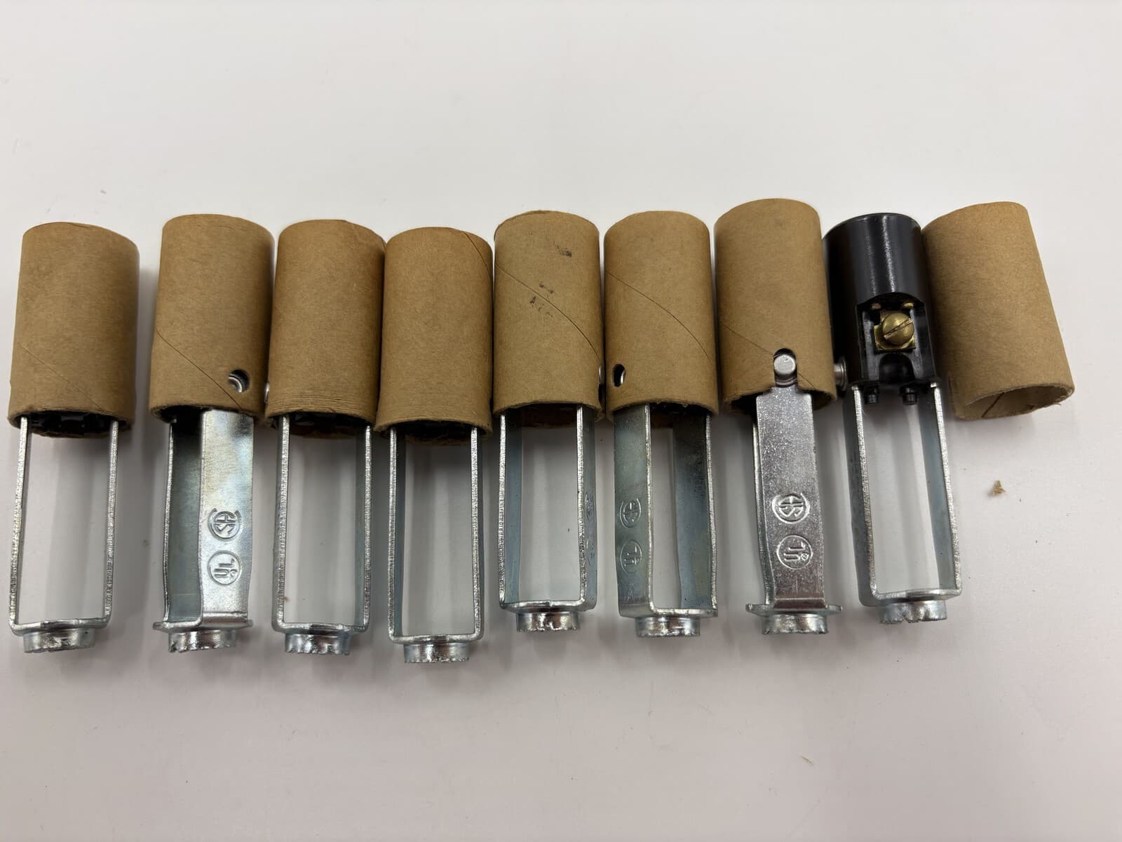 Lot of 8 Adjustable E12 Candelabra Lamp Sockets 125V 75W w/ Covers