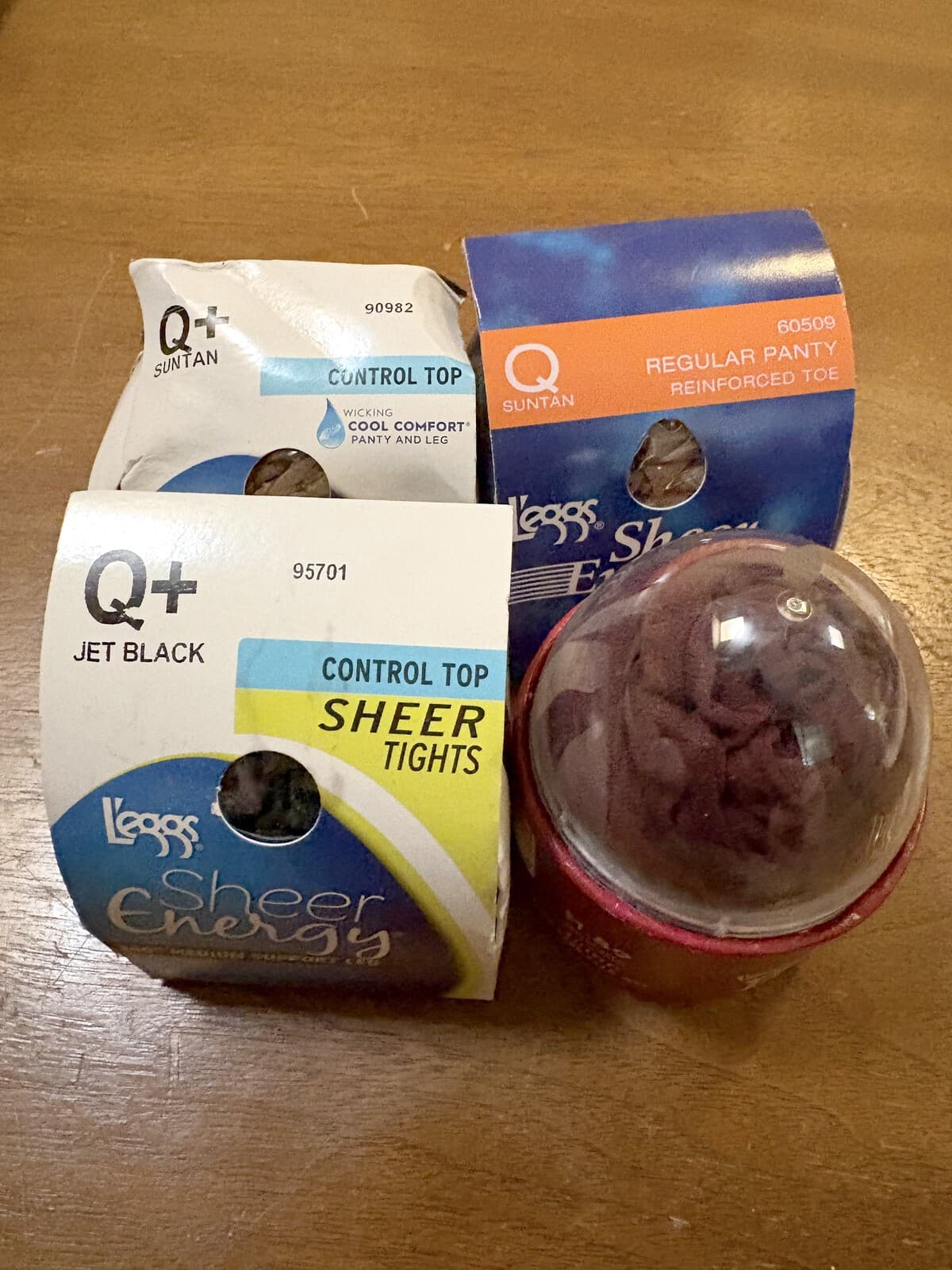 Vintage L'eggs Sheer Energy Q/Q+ Pantyhose & Knee Huggers Lot 4