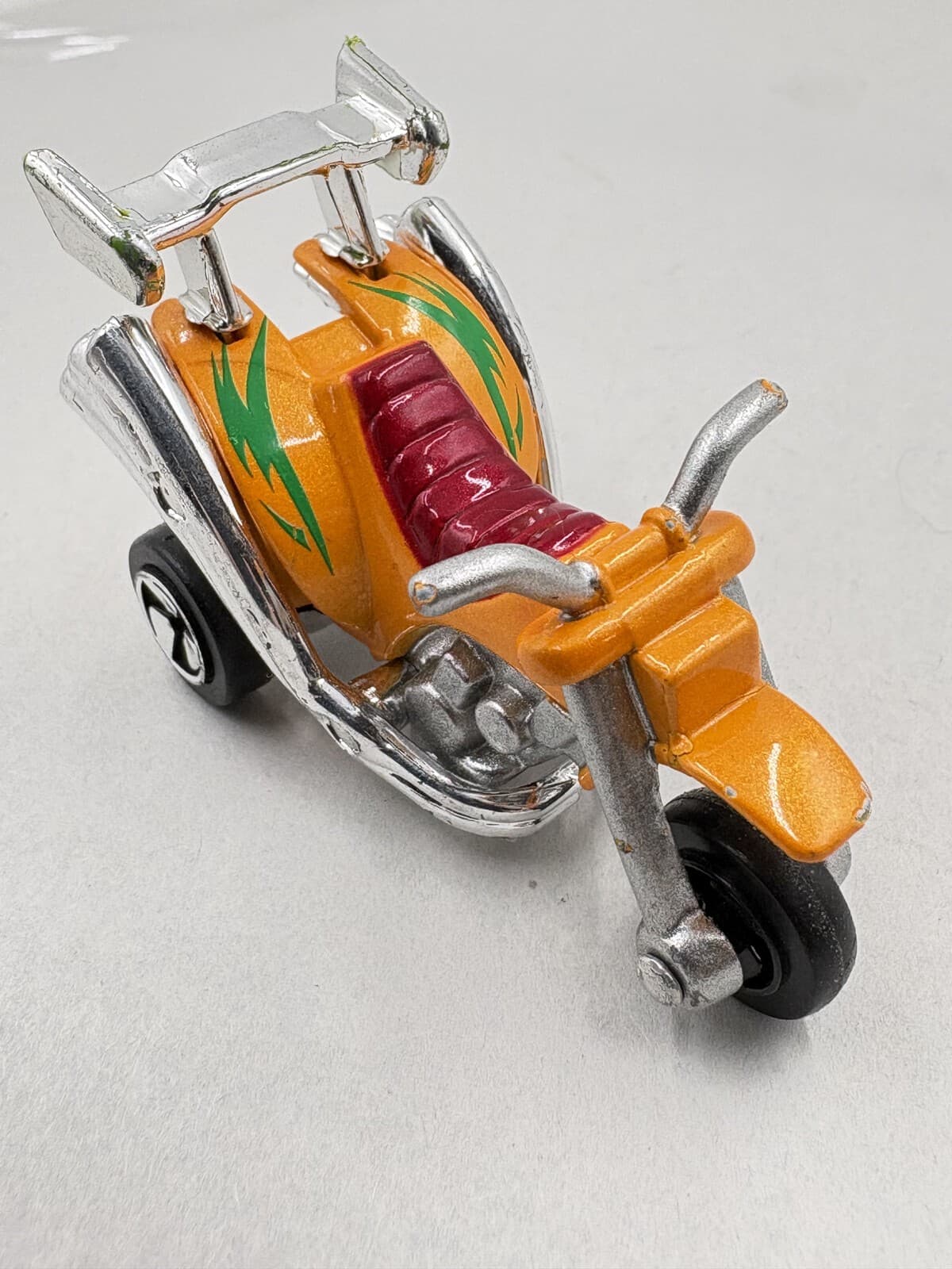 Maisto Sand Slogger Orange 1:64 Diecast Trike Motorcycle Loose Toy
