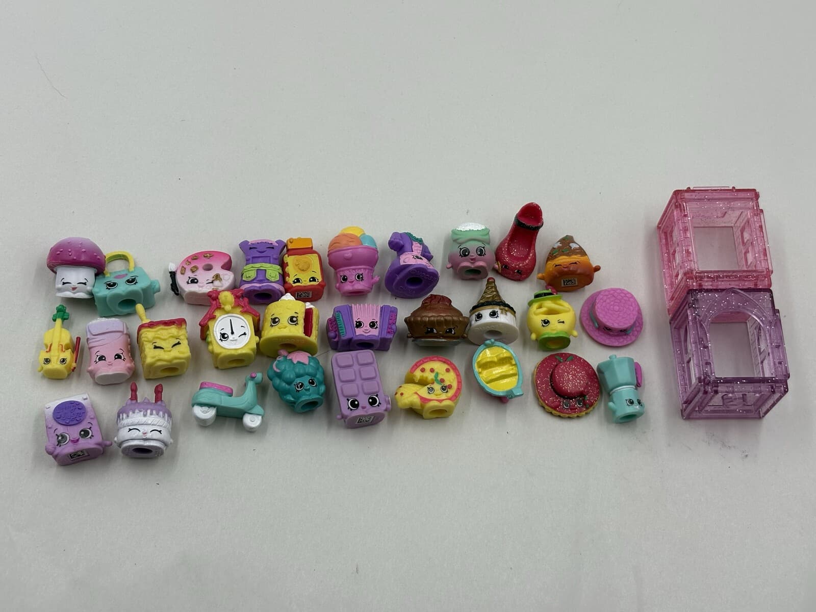 Shopkins Season 8 World Vacation Lot 29 Figures + 2 Display Blocks